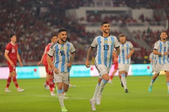 Indonesia suýt ghi bàn vào lưới ĐKVĐ World Cup, Thái Lan chỉ thắng nhẹ Hong Kong như Việt Nam