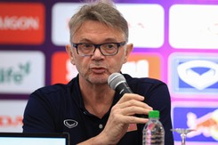 HLV Troussier: ‘Tôi sẽ sử dụng Công Phượng, nhưng không đá chính’