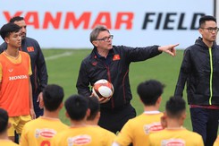 HLV Troussier tập trung đội tuyển Việt Nam: Khách quan dù còn tranh cãi