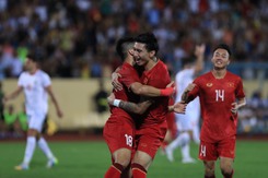 ĐT Việt Nam thăng tiến trên BXH FIFA, hơn kình địch Thái Lan gần hai chục bậc
