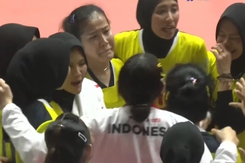 Chủ nhà Indonesia bật khóc sau thất bại nghẹt thở trước Việt Nam ở chung kết AVC Challenge Cup 2023