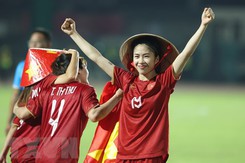‘Bước ngoặt định mệnh’ khiến Thanh Nhã trở thành cầu thủ là do học kém… môn toán