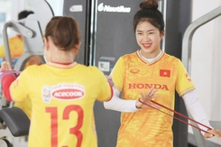 HLV Mai Đức Chung: ‘Thể lực dồi dào của Thanh Nhã khiến trung vệ tuyển Đức đuổi theo không kịp’