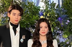 Khán giả bất ngờ đòi Song Hye Kyo đóng phim chung với mỹ nam kém 16 tuổi