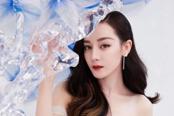 Tình thế khó xử của Địch Lệ Nhiệt Ba: 31 tuổi nhưng vẫn chỉ nổi nhờ nhan sắc, phim rating chạm đáy