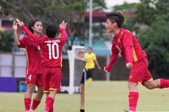 Đàn em Thanh Nhã, Huỳnh Như ghi 11 bàn sau 2 trận; là ứng cử viên số 1 cho chức vô địch giải Đông Nam Á