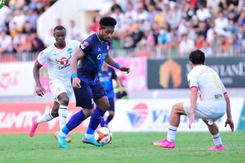 HLV Kiatisuk: ‘Mục tiêu của HAGL lúc nào cũng phải là TOP 5’