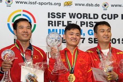 Xạ thủ Hoàng Xuân Vinh giành HCB thế giới nhờ… súng đi mượn