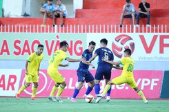 HLV Nguyễn Đức Thắng: ‘Khả năng bắt phạt đền của Văn Lâm là vũ khí CLB Bình Định sở hữu’