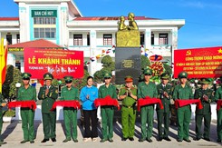 Khánh thành tượng đài 