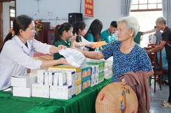 Đồng bộ nhiều biện pháp nhằm đảm bảo sức khỏe nhân dân sau bão lũ