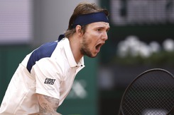 Bí quyết thành công của tay vợt Kazakhstan đầu tiên lọt vào tứ kết một giải Grand Slam