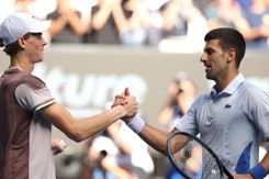 Link xem trực tiếp Sinner vs Djokovic 00h00 hôm nay 7/6, bán kết Roland Garros 2025