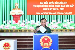 Cử tri Thành phố Hồ Chí Minh đi bỏ phiếu đạt tỷ lệ 96,67%