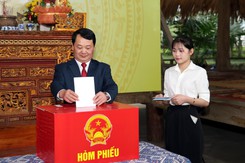 Bộ Nội vụ: Một số địa phương tỷ lệ cử tri đi bầu cử đạt trên 99%