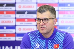 'Phù thủy' Cristiano Roland nâng tầm U17 Việt Nam