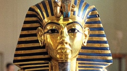 Kinh ngạc khi tái hiện gương mặt pharaoh Tutankhamun, giống sinh viên trẻ hơn là một vị vua huyền thoại