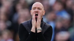 Erik ten Hag bị sa thải: Cơn thịnh nộ chẳng thể che giấu sự thật trần trụi