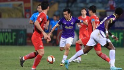 HLV Trần Công Minh: 'Ngược xuôi tìm lối thoát tại V-League'