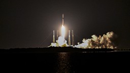 SpaceX phóng loạt vệ tinh do thám đầu tiên cho Mỹ