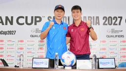 Tin nóng bóng đá Việt Nam hôm nay 9/10: HLV Kim Sang Sik nhắc cầu thủ tập trung; U23 Việt Nam tập sân ‘xịn’ tại UAE