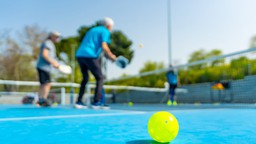 Một địa phương xem xét cấm pickleball vĩnh viễn