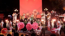 Công bố bình chọn 50 tác phẩm văn học, nghệ thuật biểu diễn Việt Nam tiêu biểu, xuất sắc