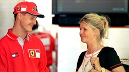 Hé lộ quy tắc thăm hỏi nghiêm ngặt quanh Michael Schumacher sau 12 năm bị tai nạn