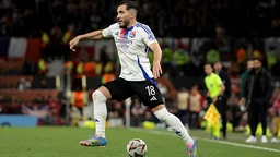 Arsenal theo sát thần đồng bóng đá Pháp