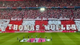 Bayern Munich tri ân huyền thoại Thomas Muller 