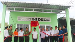 Xóa nhà tạm, nhà dột nát - mệnh lệnh của lương tri