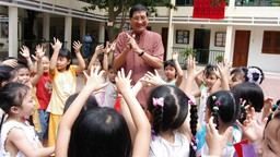 Hôm nay, trao Giải thưởng Thiếu nhi Dế Mèn 2025: Phạm Tuyên - "Cánh én lấp lánh đầy nhạc và thơ"