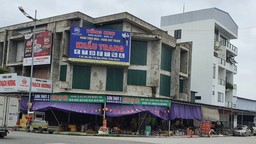 Tiểu thương chợ Thổ Tang sầm uất bậc nhất miền Bắc trở lại buôn bán