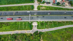 Ngày cuối kỳ nghỉ lễ, lượng phương tiện đổ về Hà Nội tăng cao