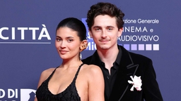Những bóng hồng xinh đẹp của Timothée Chalamet: Từ con gái Johnny Depp đến Kylie Jenner