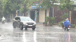 Từ đêm 25/7 đến đêm 27/7, khu vực từ Hà Tĩnh đến Đà Nẵng có nơi mưa trên 200mm