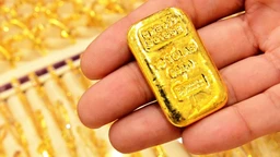 Giá vàng hôm nay 28/7 quanh mức 121 triệu đồng/lượng