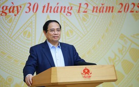 Thủ tướng chủ trì Hội nghị sơ kết triển khai xây dựng nhà cho nhân dân bị thiệt hại do bão lũ tại miền Trung