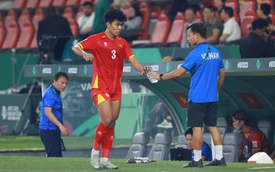 Trung vệ Lý Đức bị treo giò thêm 2 trận