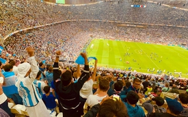 Ký ức World Cup 2022: Messi trên sân, "Muchachos" vang lên trên khán đài