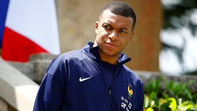 PSG từ chối trả tiền nợ lương và tiền thưởng cho Mbappe