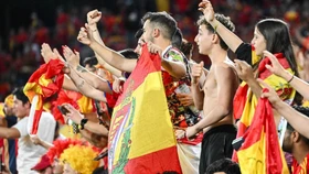 CĐV Tây Ban Nha không e ngại khi đội nhà đối đầu với Đức tại tứ kết 