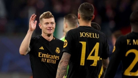 Joselu khẩu chiến với Kroos trước trận tứ kết 