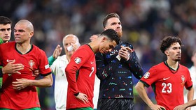 Ronaldo quyết định kỳ lạ, tạo lợi thế cho Pháp trong loạt sút luân lưu?