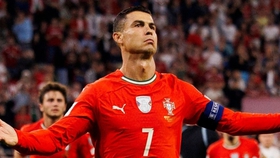 Ireland - Bồ Đào Nha: Ronaldo sẽ không đá World Cup nữa...