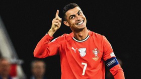 Cristiano Ronaldo trở lại Mỹ sau hơn một thập kỷ