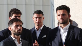 Cristiano Ronaldo và đội tuyển Bồ Đào Nha tổ chức lễ tri ân xúc động dành cho Diogo Jota