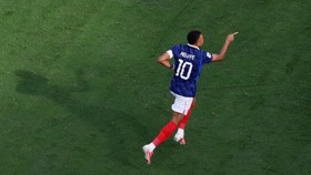 Mbappe lập cú đúp, Pháp thắng đậm Thụy Điển để vào vòng 1/8 World Cup 2026 