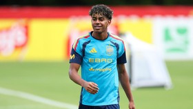Tin nóng thể thao sáng 1/7: Lamine Yamal tự tin vô địch World Cup 2026, tuyên bố ĐT Pháp không mạnh hơn Tây Ban Nha