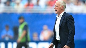 Pháp thua 4 bàn ngay hiệp một, HLV Deschamps thừa nhận: 'Không thể tệ hơn được nữa'